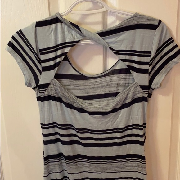 A Pea in the Pod Maternity Maxi Dress - Picture 2 of 3